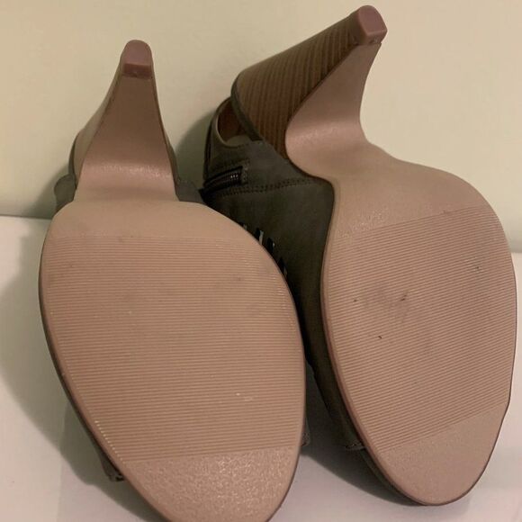 Streetwear Society faux suede gladiator inspired multi strap shoe, NWOT, sz 8 - Picture 7 of 16